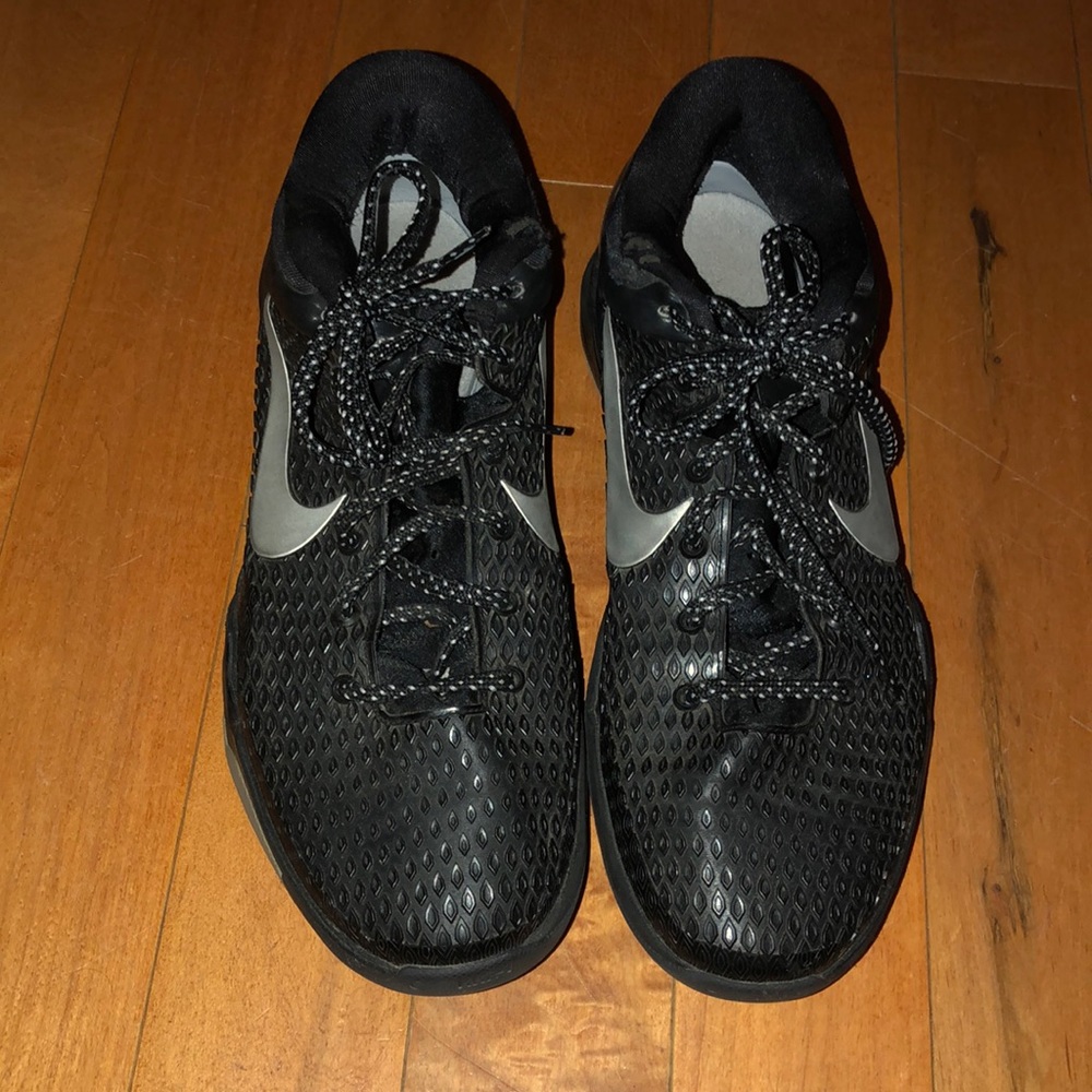 Selling Kobe VII 7 Black Sliver Size 12 for men